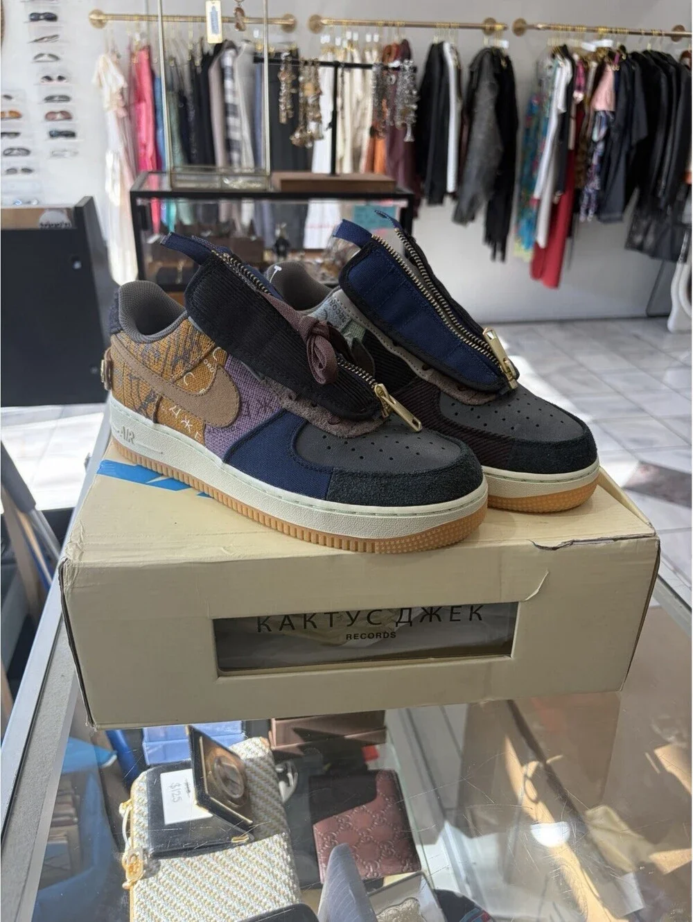 Nike Travis scoot air force 1 low size 8 men’s